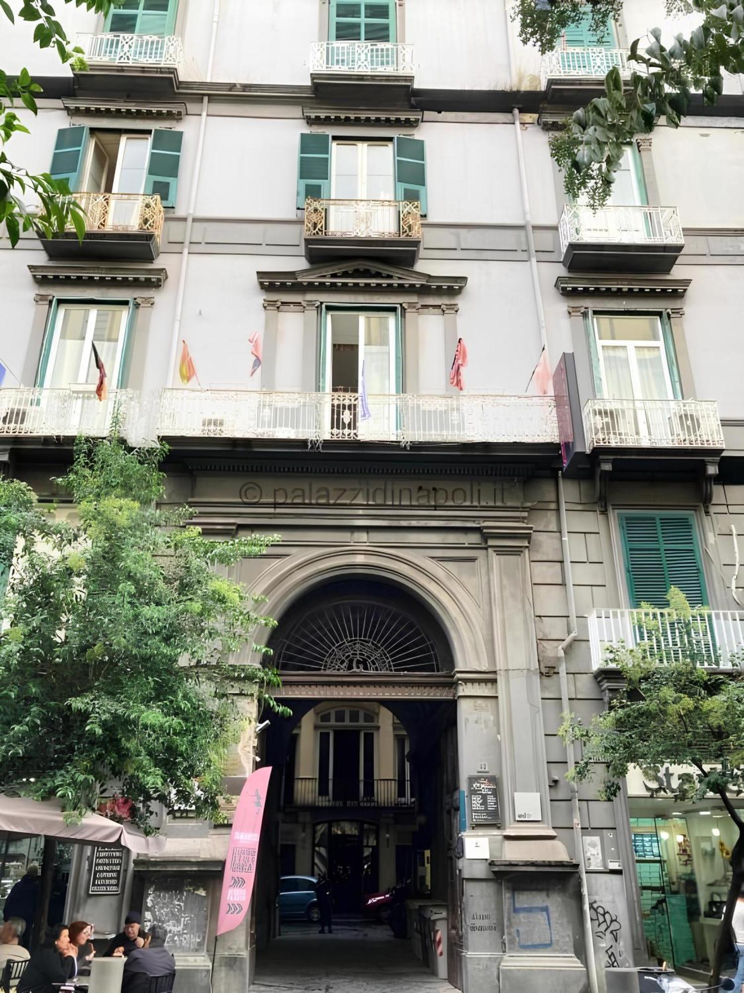 Cloistervista Apartment نابولي المظهر الخارجي الصورة